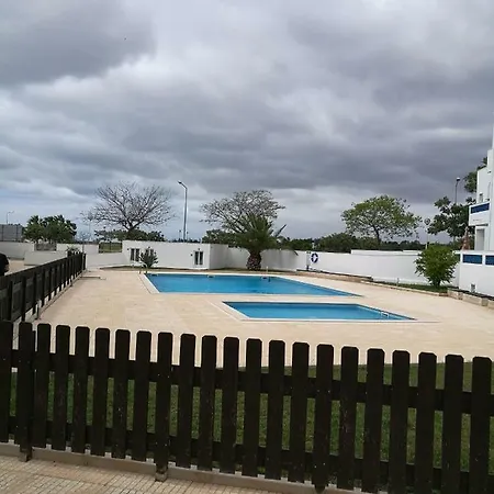 Santa Luzia Joana Apartman *